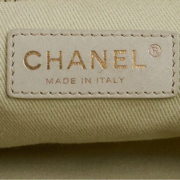 CHANEL Black Quilted Iridescent Calfskin Leather Chain Strap Bowling Bag - Picture 8 of 10